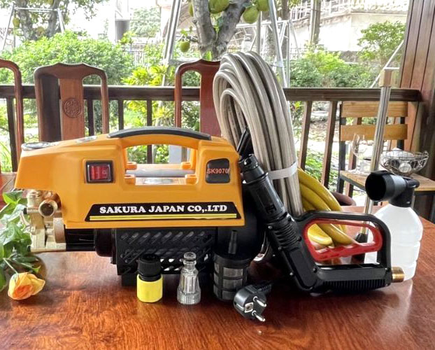 Máy Rửa Xe Ô Tô Xe Máy Tưới Vườn Sakura Gia Đình Nhật Bản 10 may rua xe may o to gia dinh sakura 3